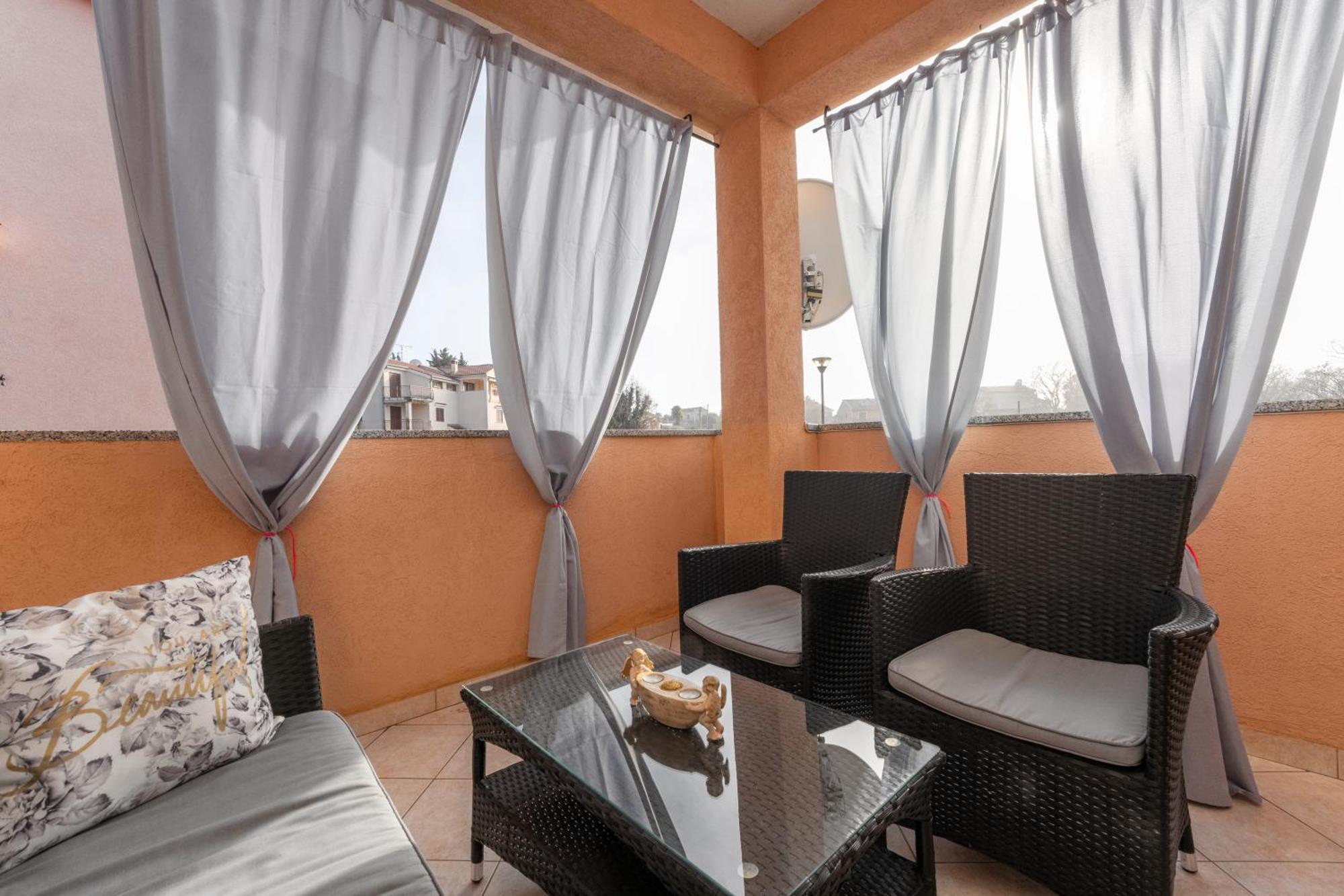 Apartment Morena Пореч Экстерьер фото
